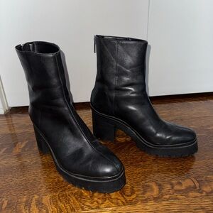 L'INTERVALLE Black Heeled Boots